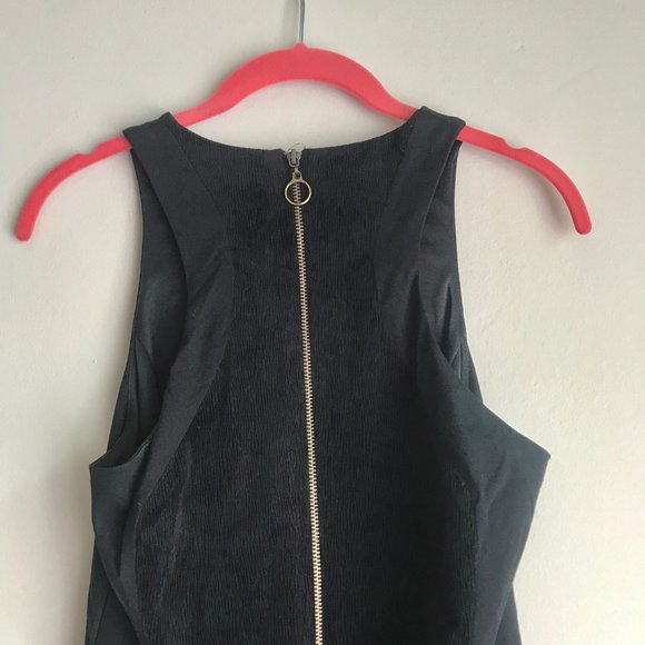 Sugar + Lips / Black Velvet Ribbed Bodycon Dress - Picture 6 of 10